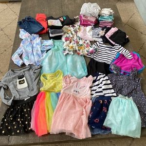 Bundle of 3T girls clothing